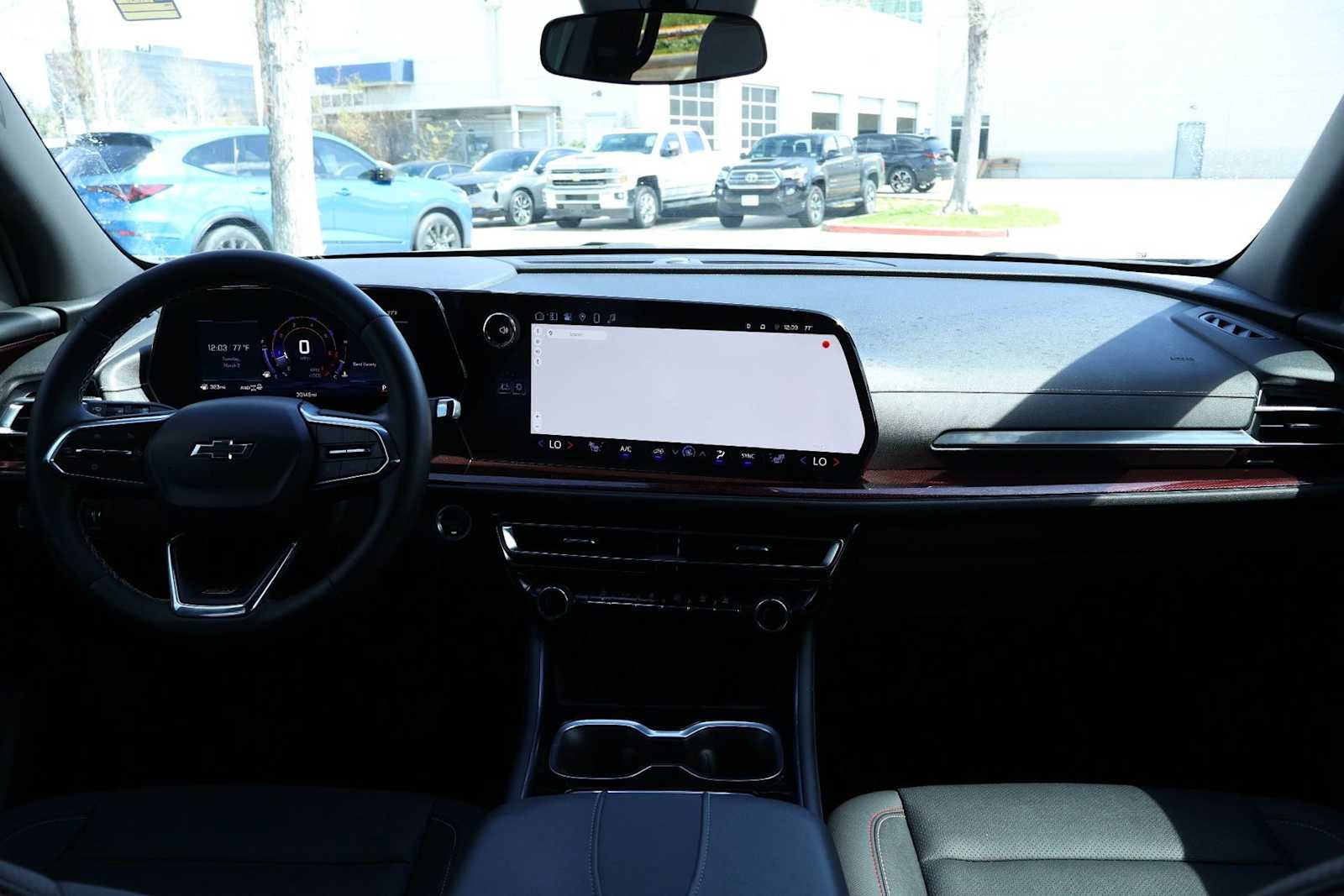 Thumbnail: 2025 Chevrolet Traverse - 10