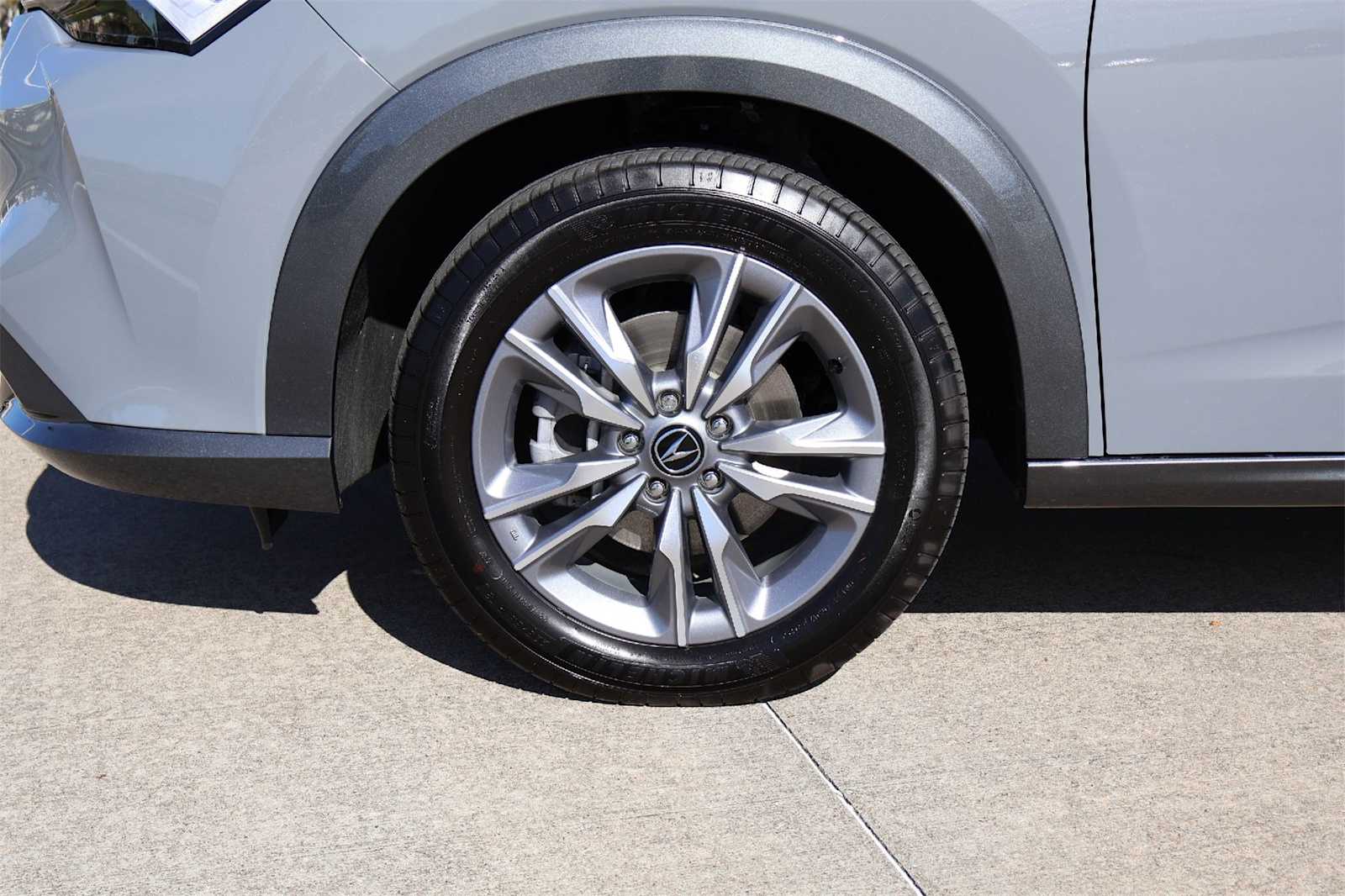 Thumbnail: 2025 Acura ADX - 8