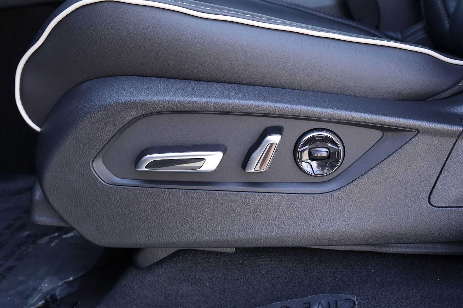 Thumbnail: 2026 Acura MDX - 24