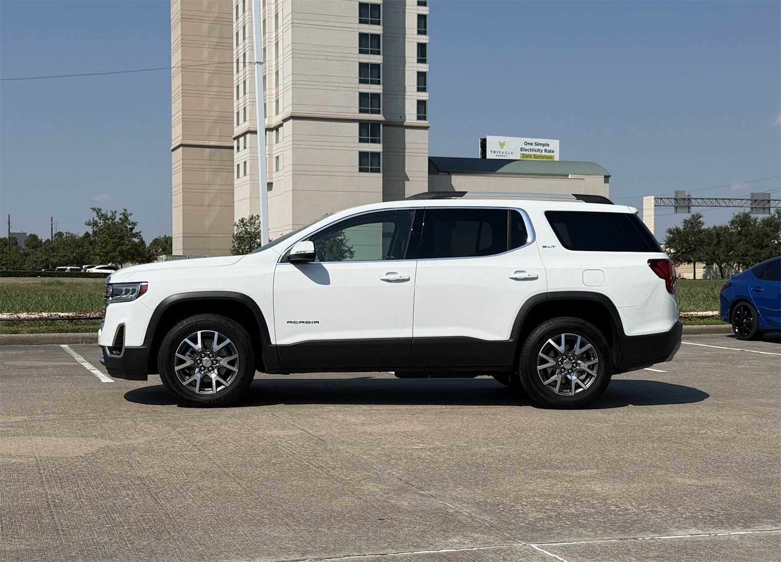 2023 Gmc Acadia SLT photo 3