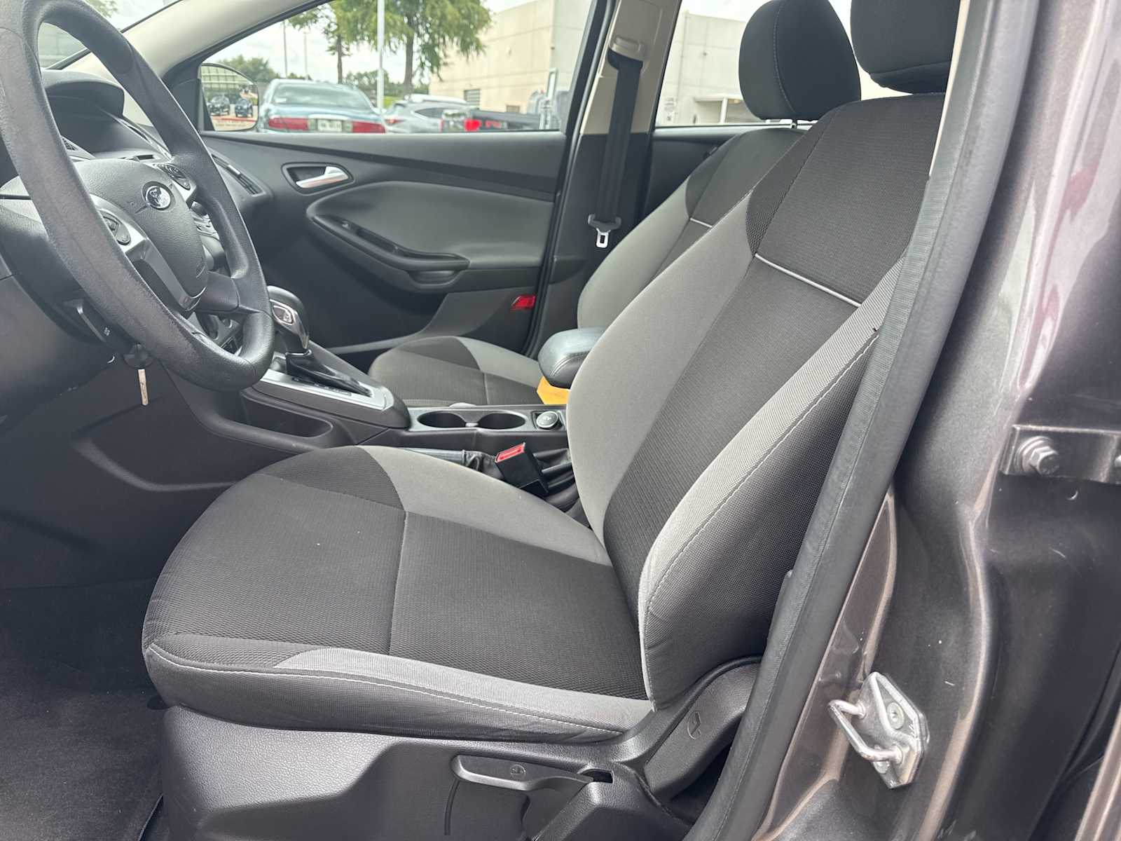 Thumbnail: 2014 Ford Focus - 8