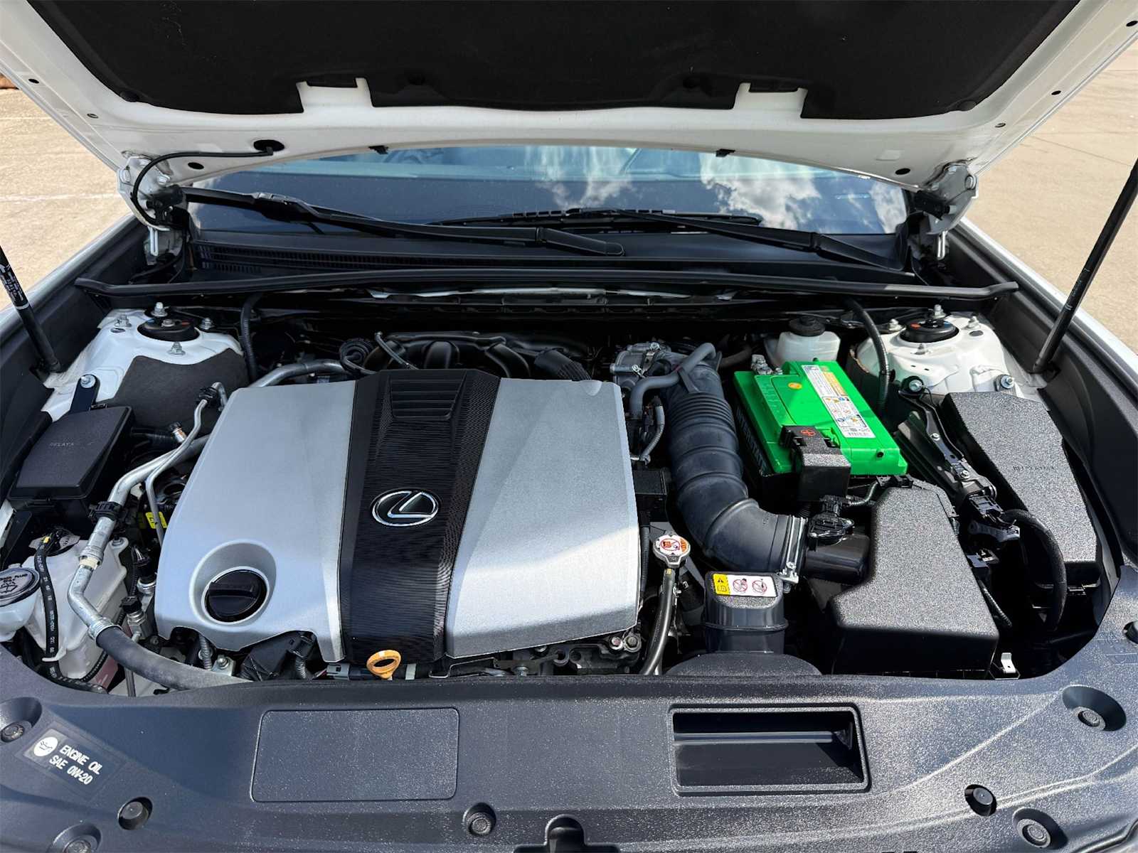 Thumbnail: 2019 Lexus ES - 9