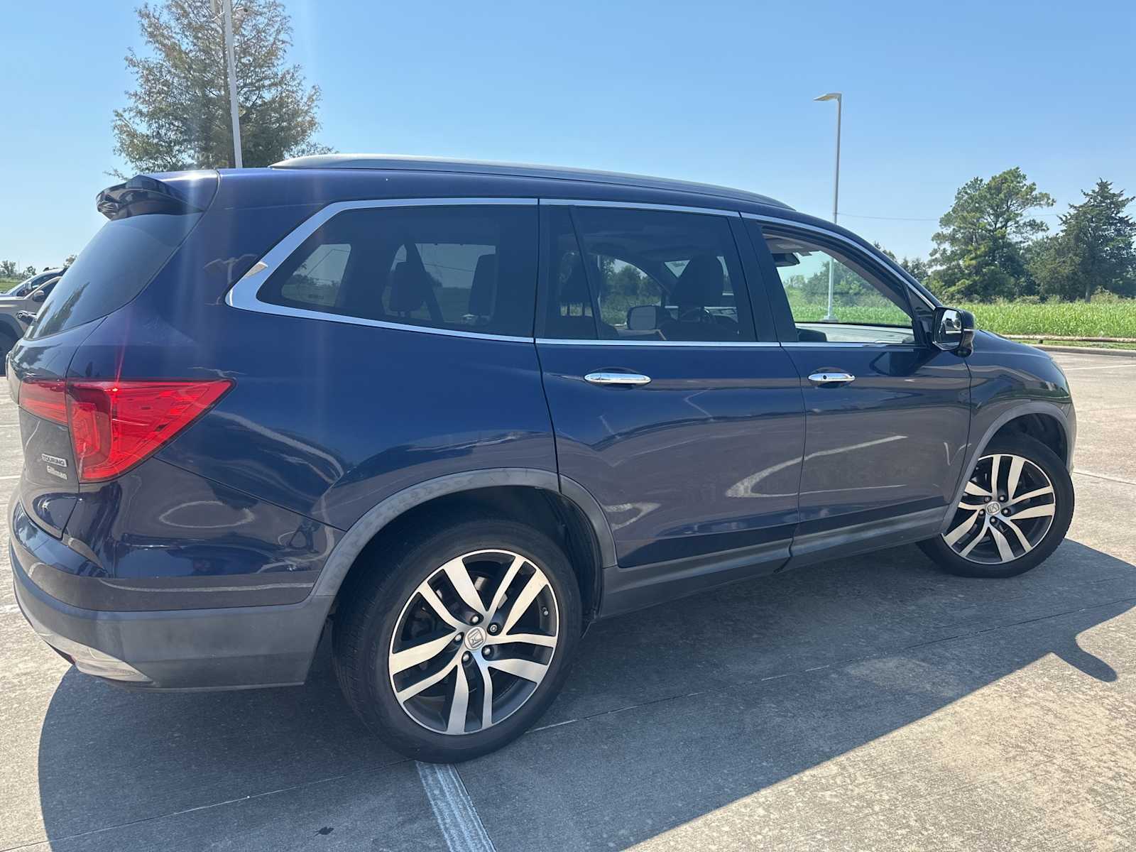 Thumbnail: 2017 Honda Pilot - 5