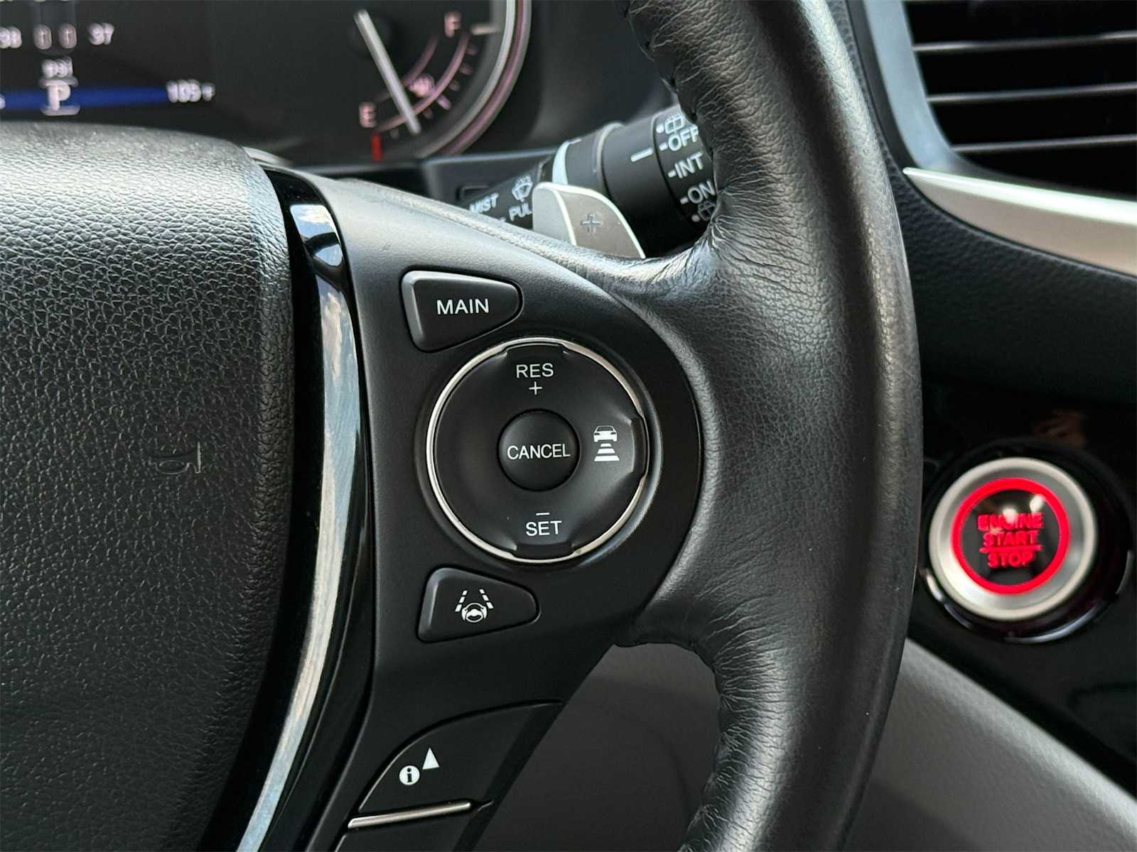 Thumbnail: 2018 Honda Pilot - 23