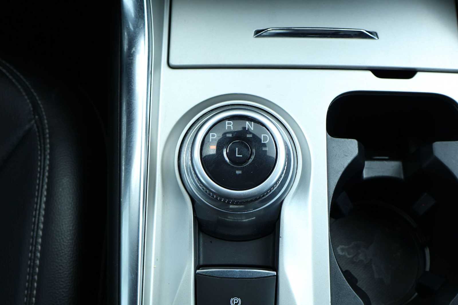 Thumbnail: 2021 Ford Explorer - 17