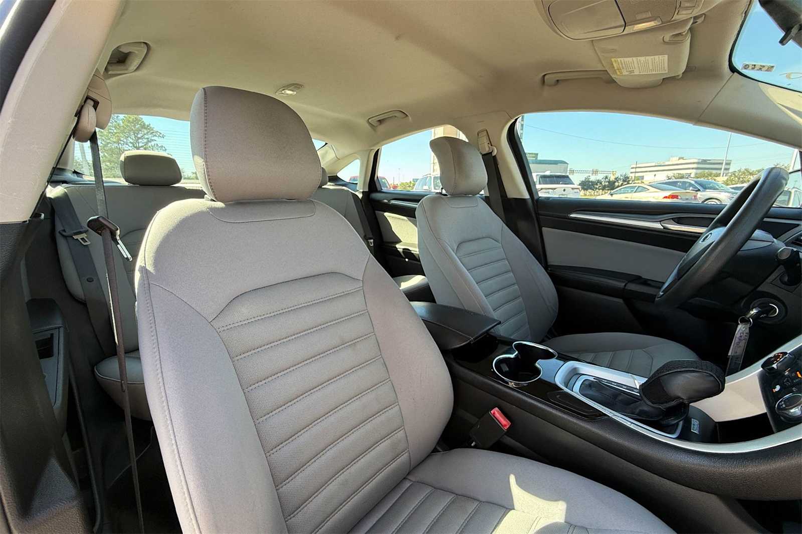 Thumbnail: 2014 Ford Fusion - 14