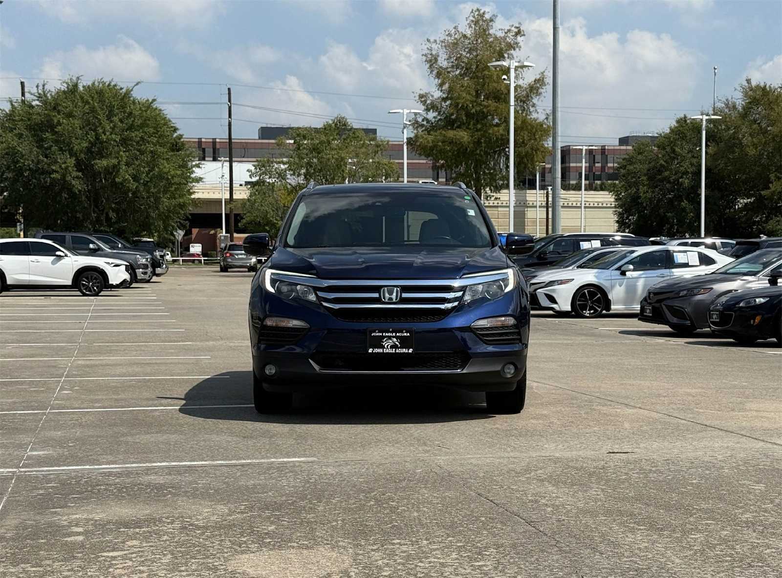 Thumbnail: 2018 Honda Pilot - 6