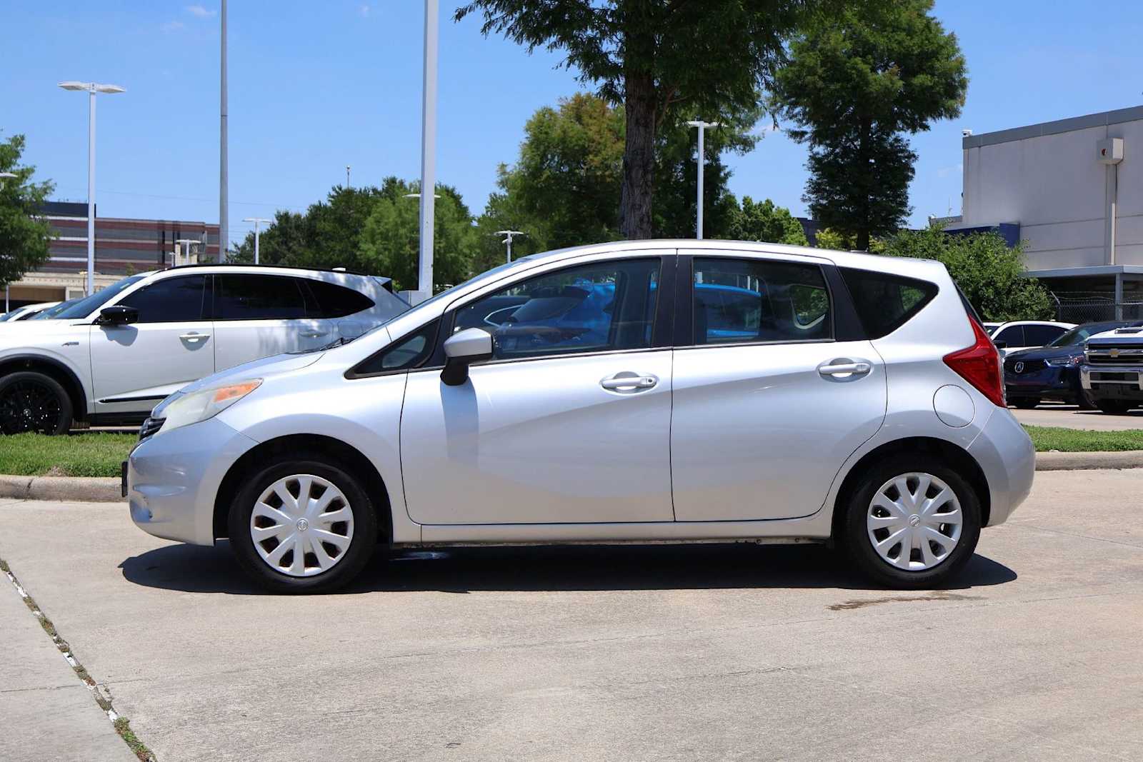 Thumbnail: 2016 Nissan Versa Note - 3
