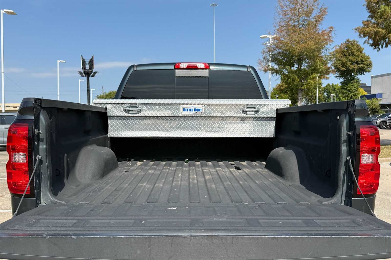 Thumbnail: 2017 Chevrolet Silverado 2500 - 19