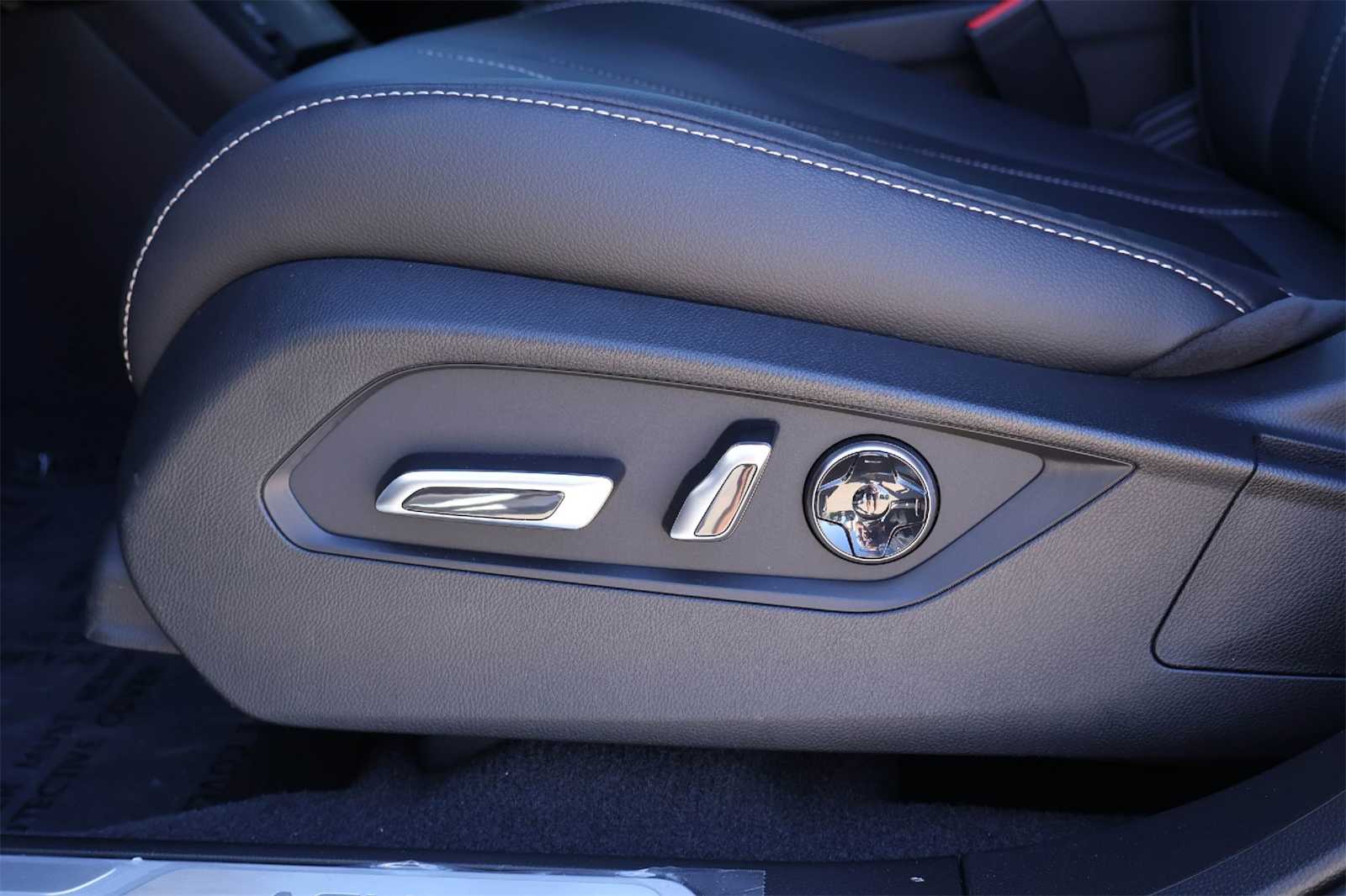 Thumbnail: 2026 Acura RDX - 24