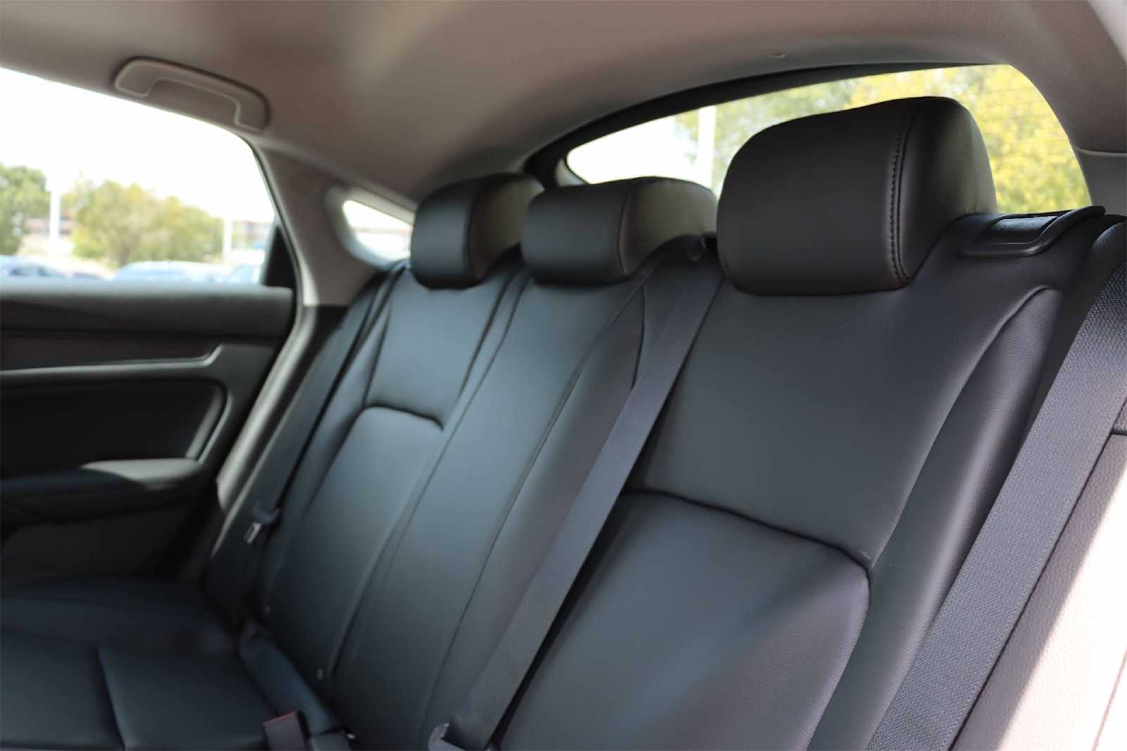 Thumbnail: 2025 Acura Integra - 14