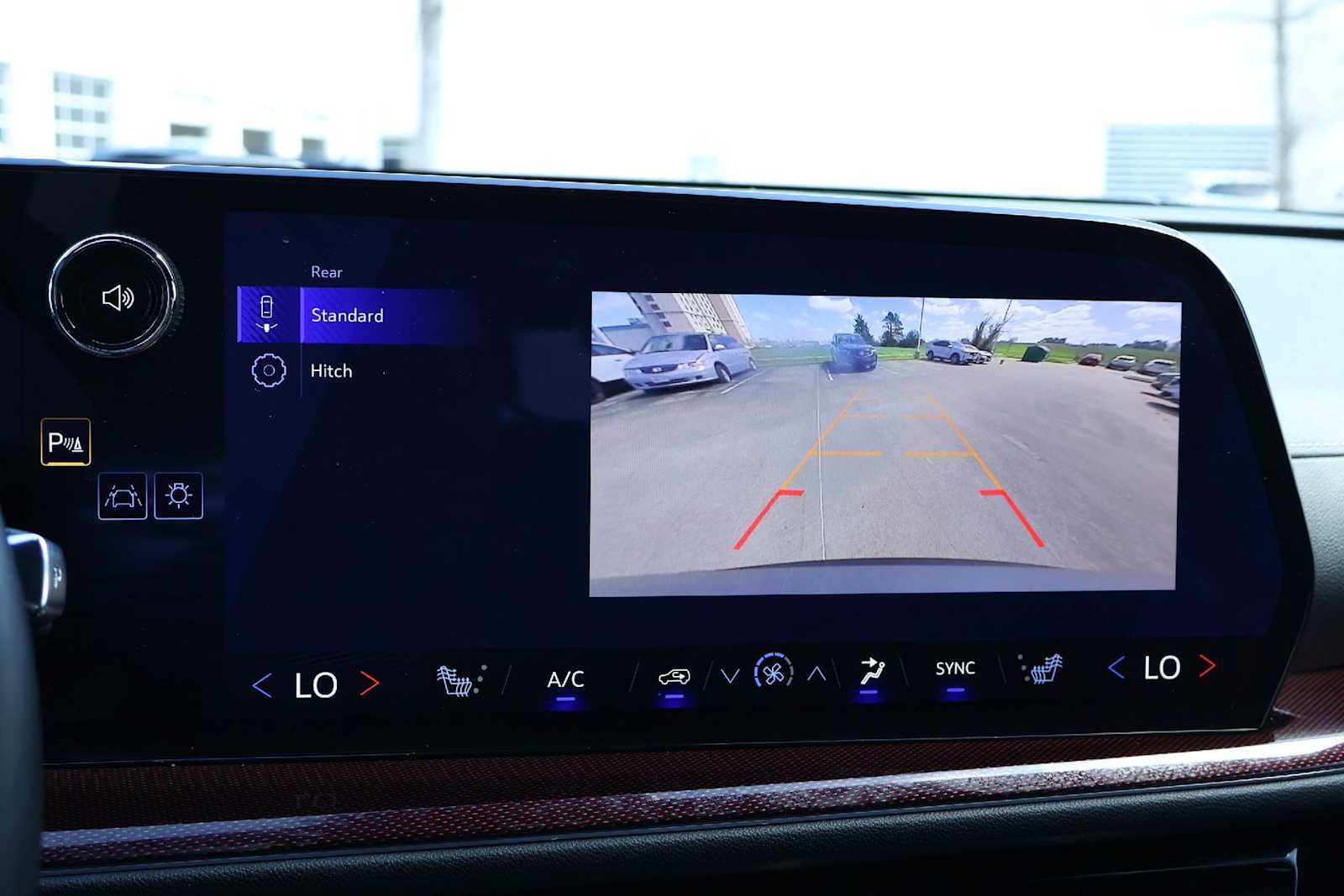 Thumbnail: 2025 Chevrolet Traverse - 27