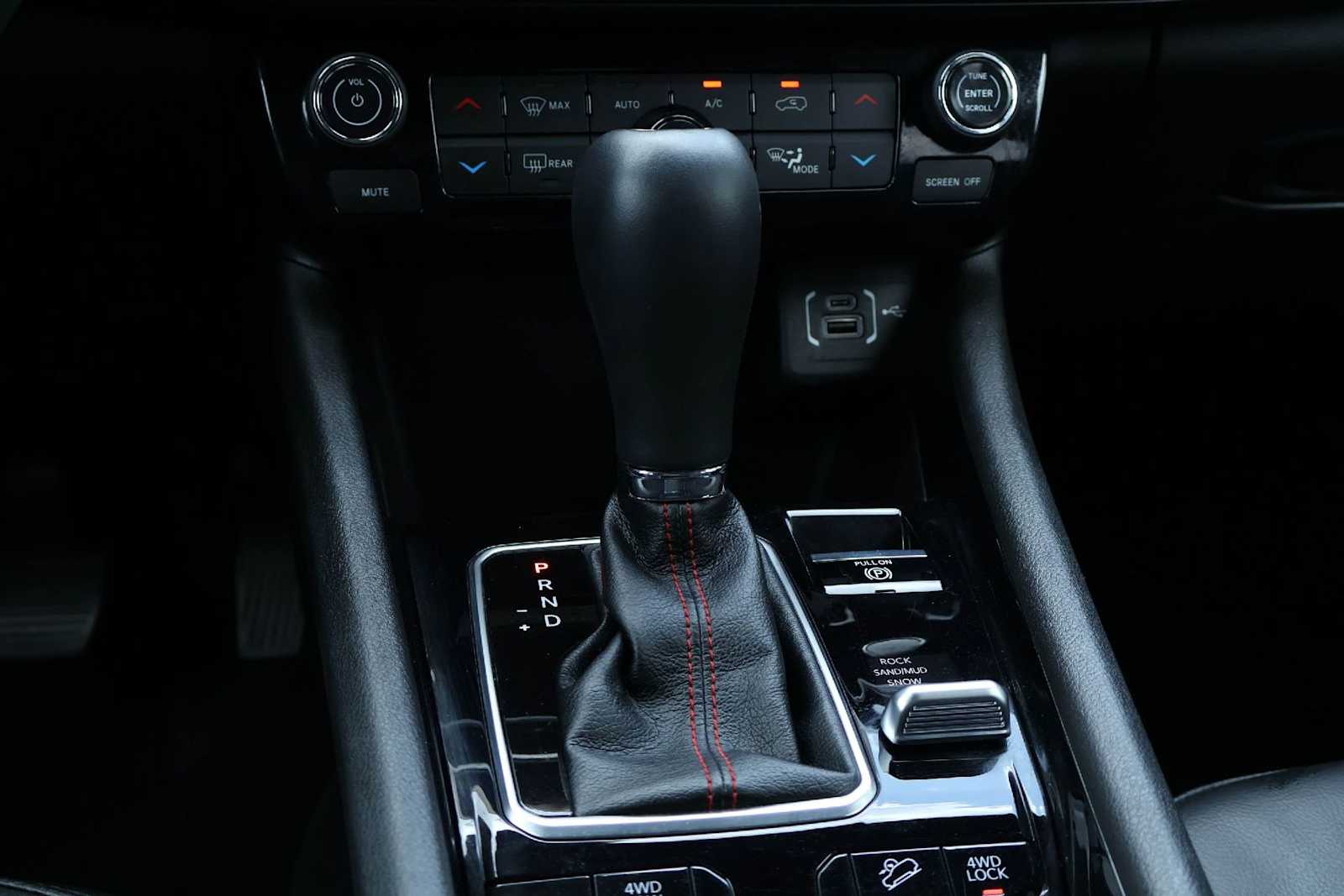 Thumbnail: 2025 Jeep Compass - 17