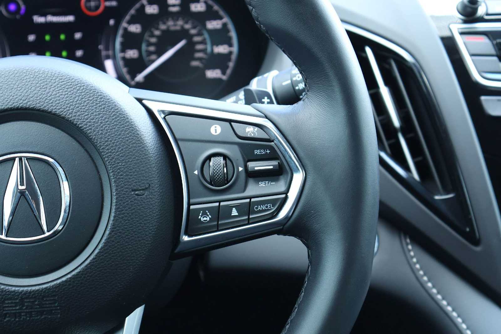 Thumbnail: 2023 Acura RDX - 23