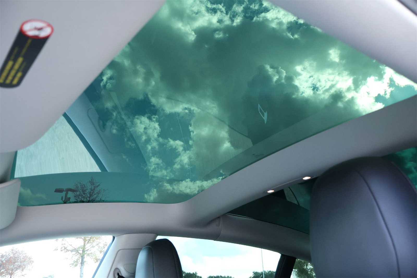 Thumbnail: 2022 Tesla Model 3 - 29