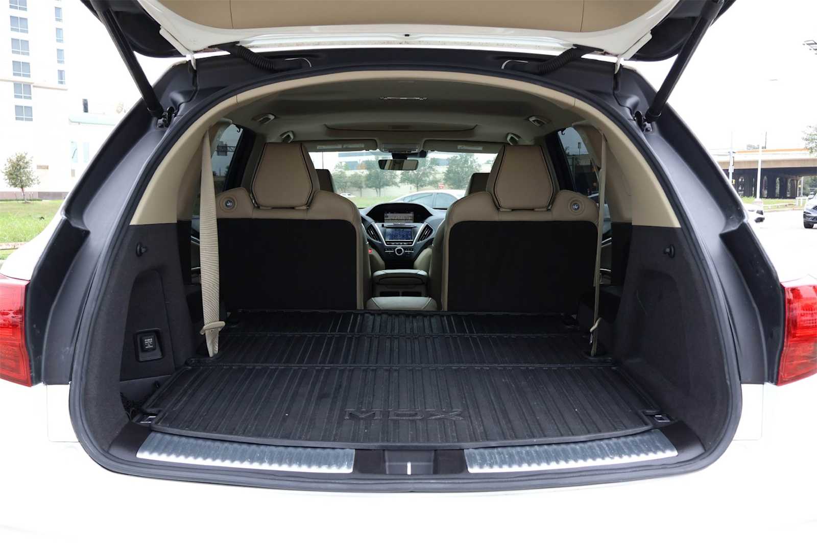 Thumbnail: 2017 Acura MDX - 19