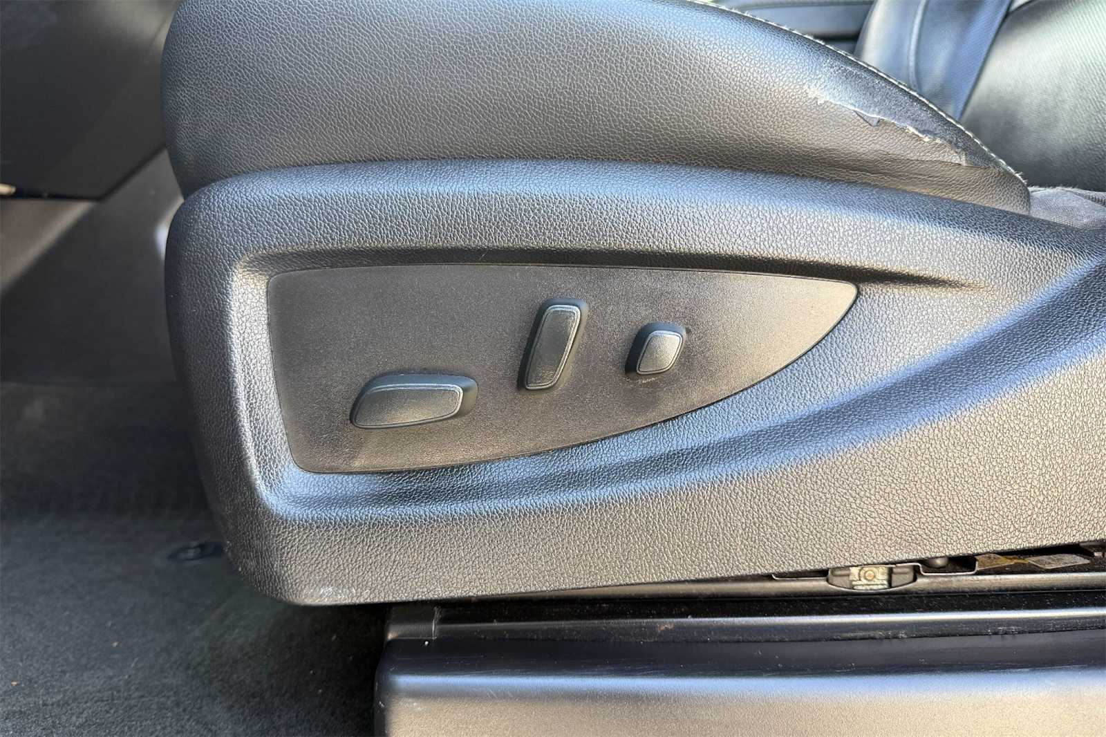 Thumbnail: 2017 Chevrolet Silverado 2500 - 24