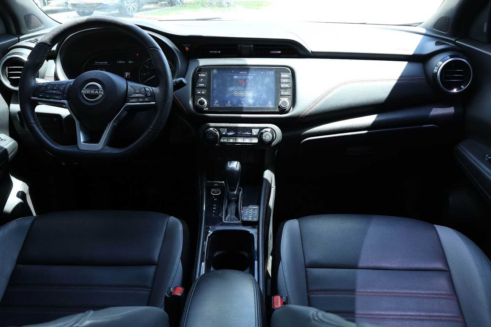Thumbnail: 2023 Nissan Kicks - 10
