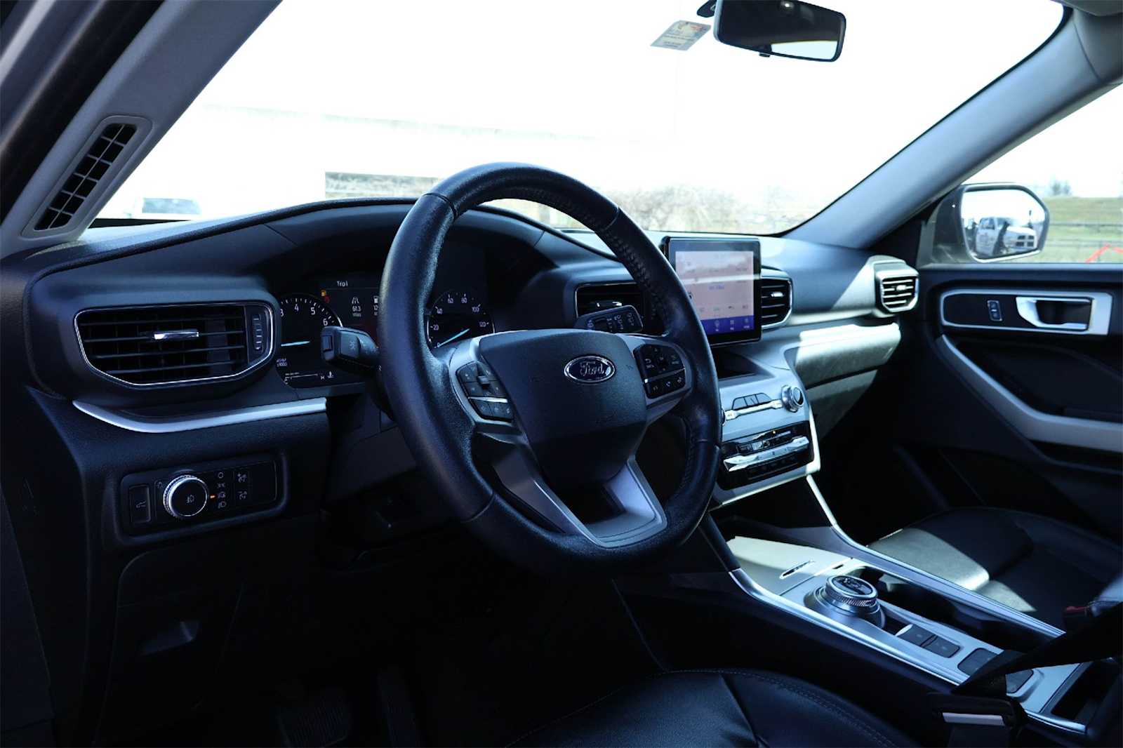 Thumbnail: 2020 Ford Explorer - 2