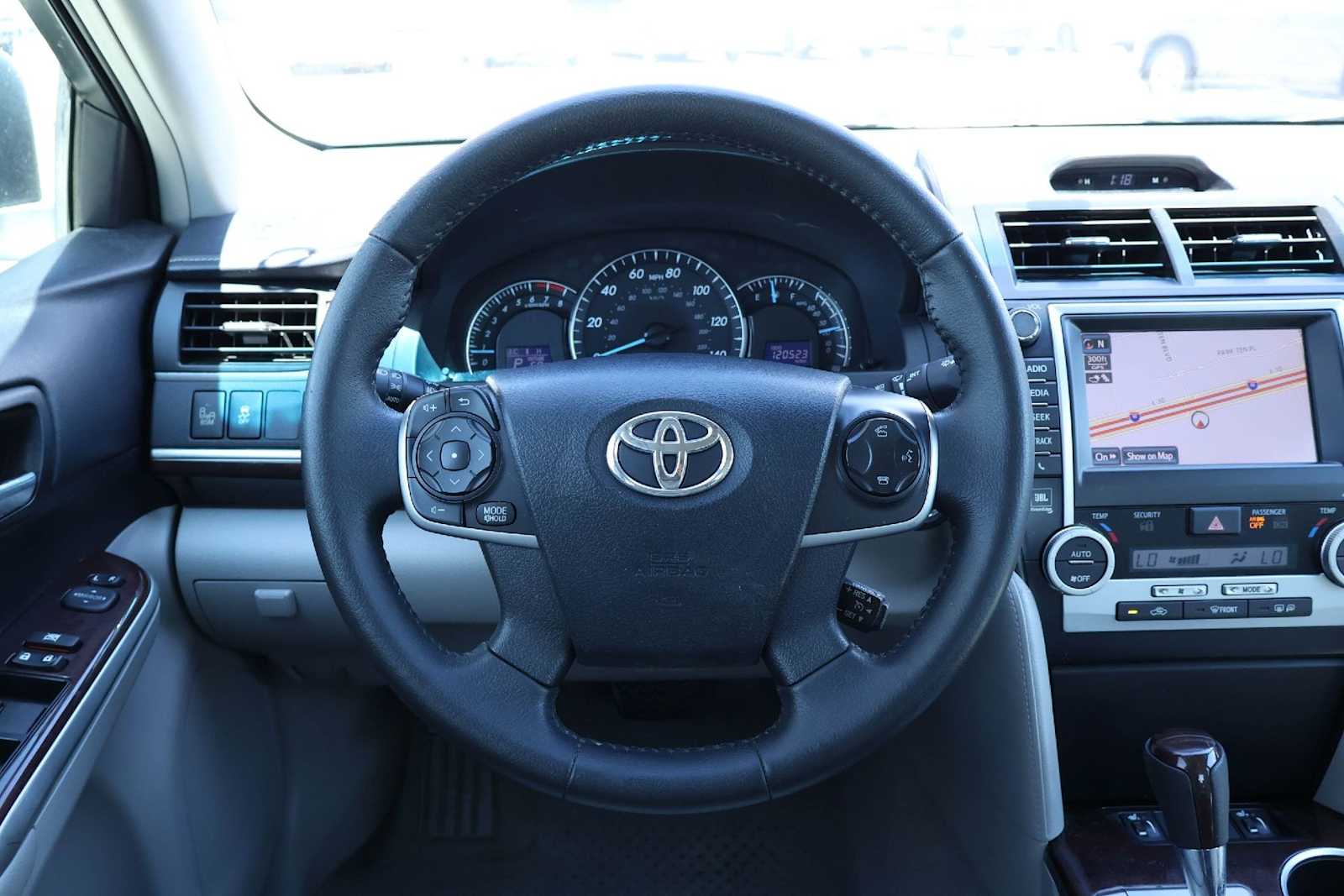 Thumbnail: 2013 Toyota Camry - 15