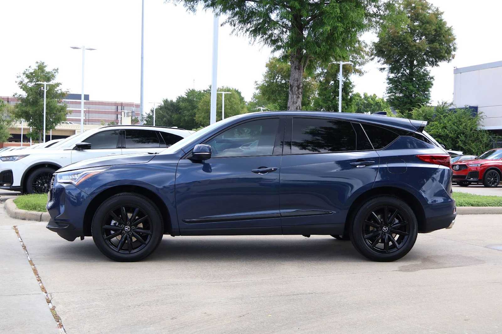 Thumbnail: 2025 Acura RDX - 3