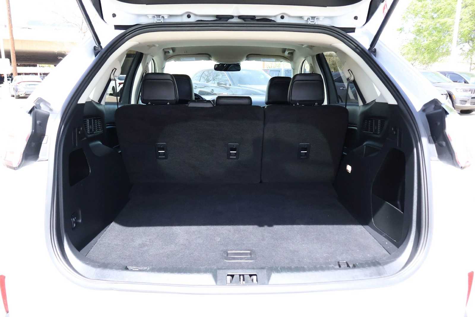 Thumbnail: 2024 Ford Edge - 19