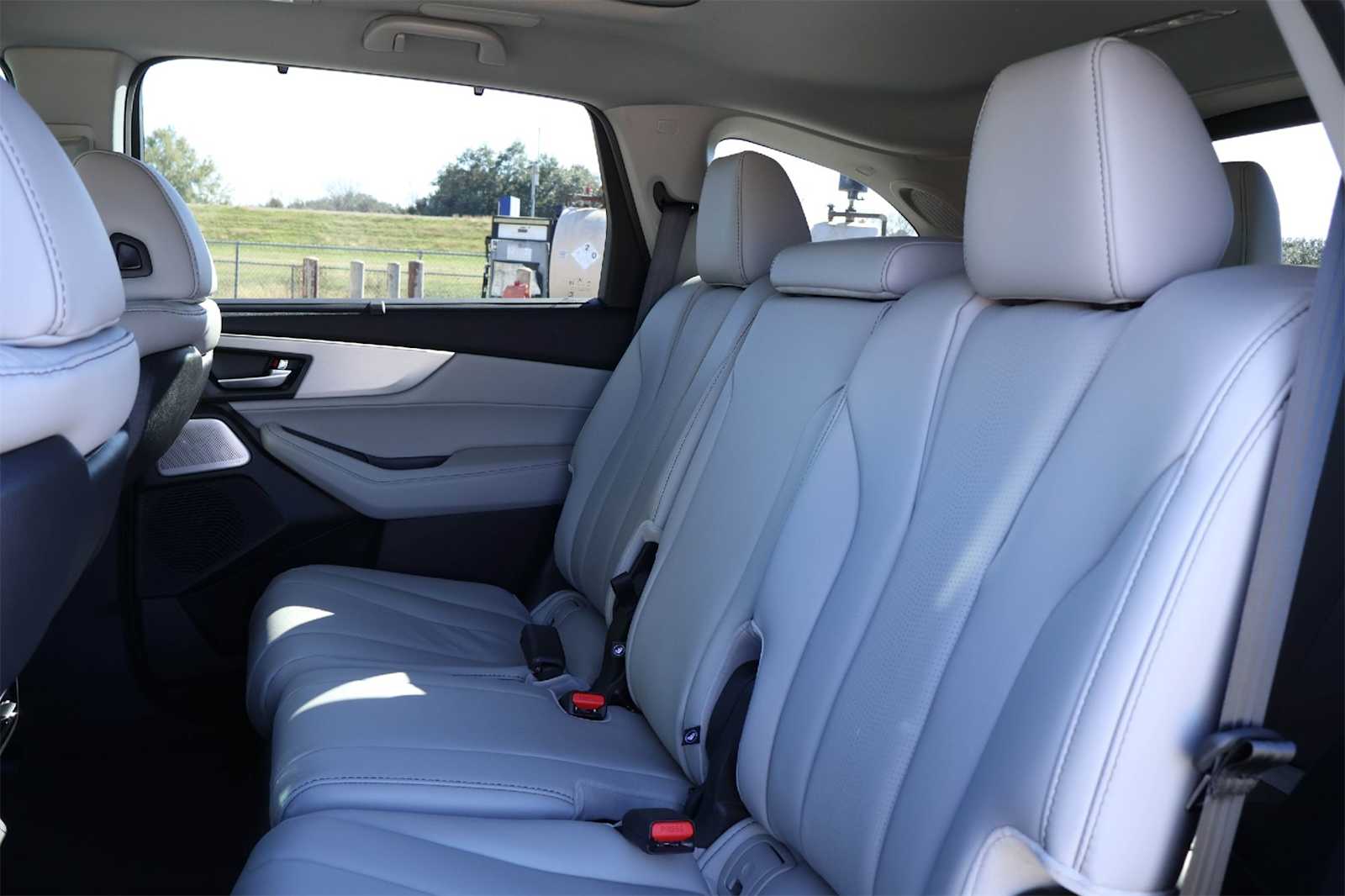 Thumbnail: 2026 Acura MDX - 13