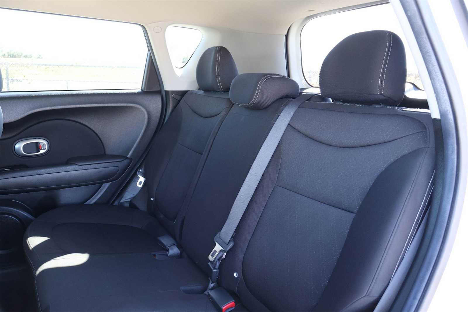 Thumbnail: 2017 Kia Soul - 13