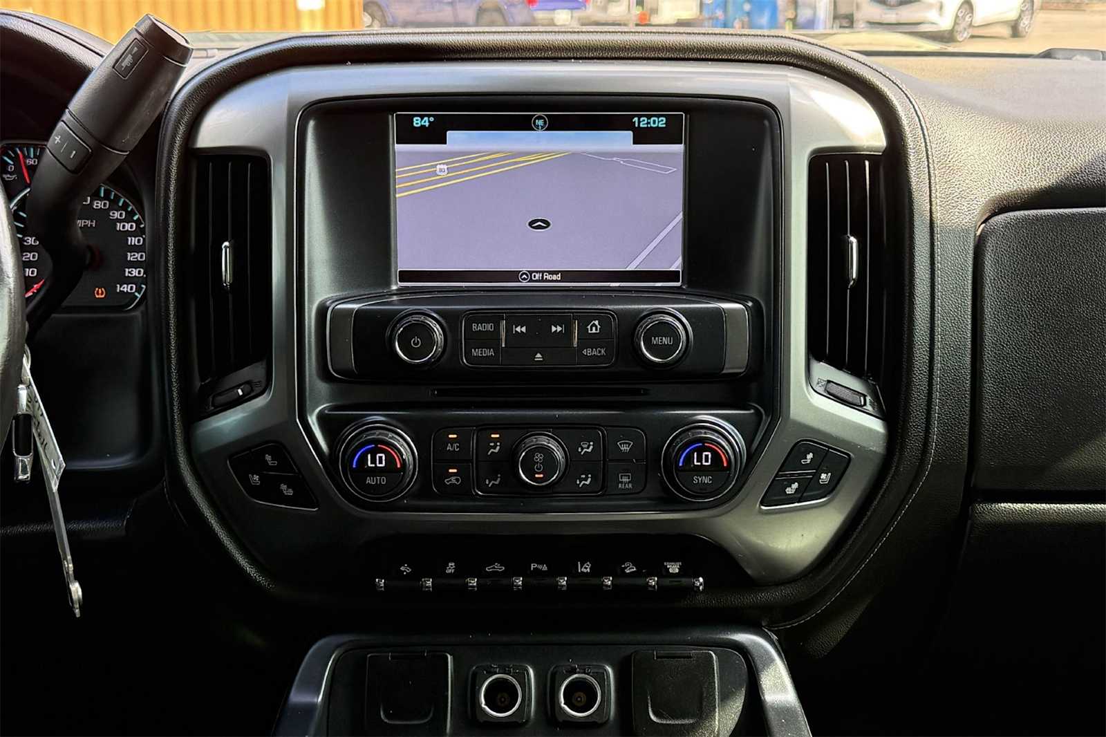 Thumbnail: 2017 Chevrolet Silverado 2500 - 16