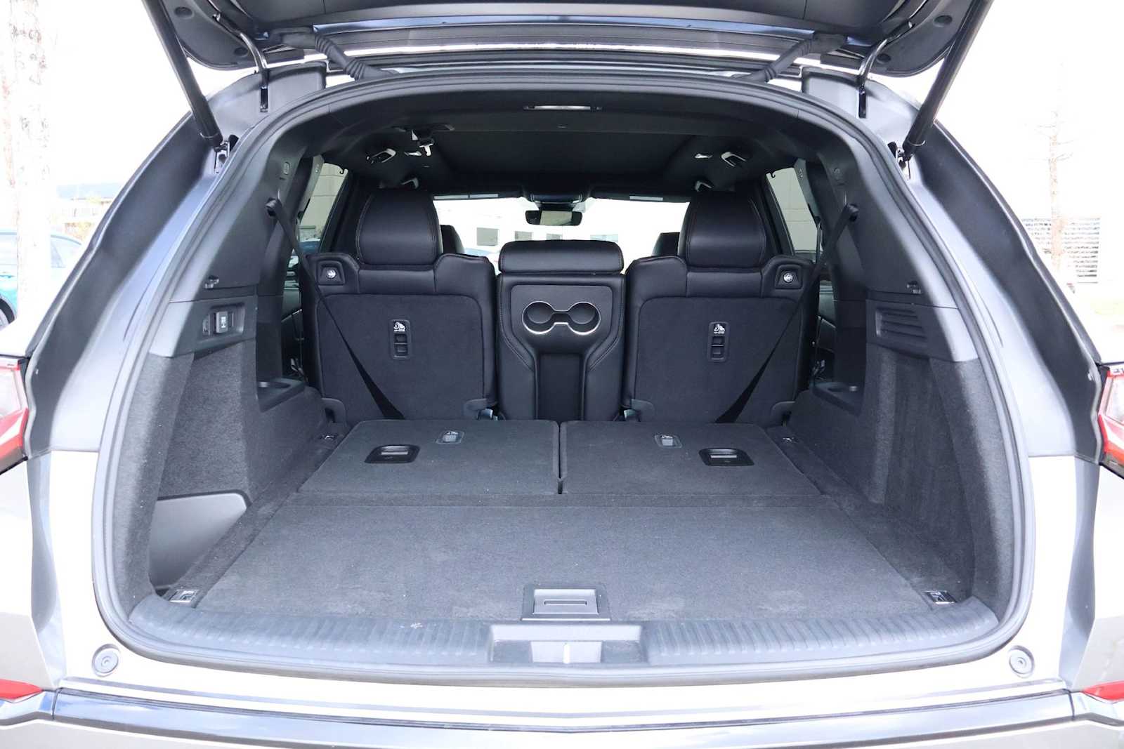 Thumbnail: 2023 Acura MDX - 19