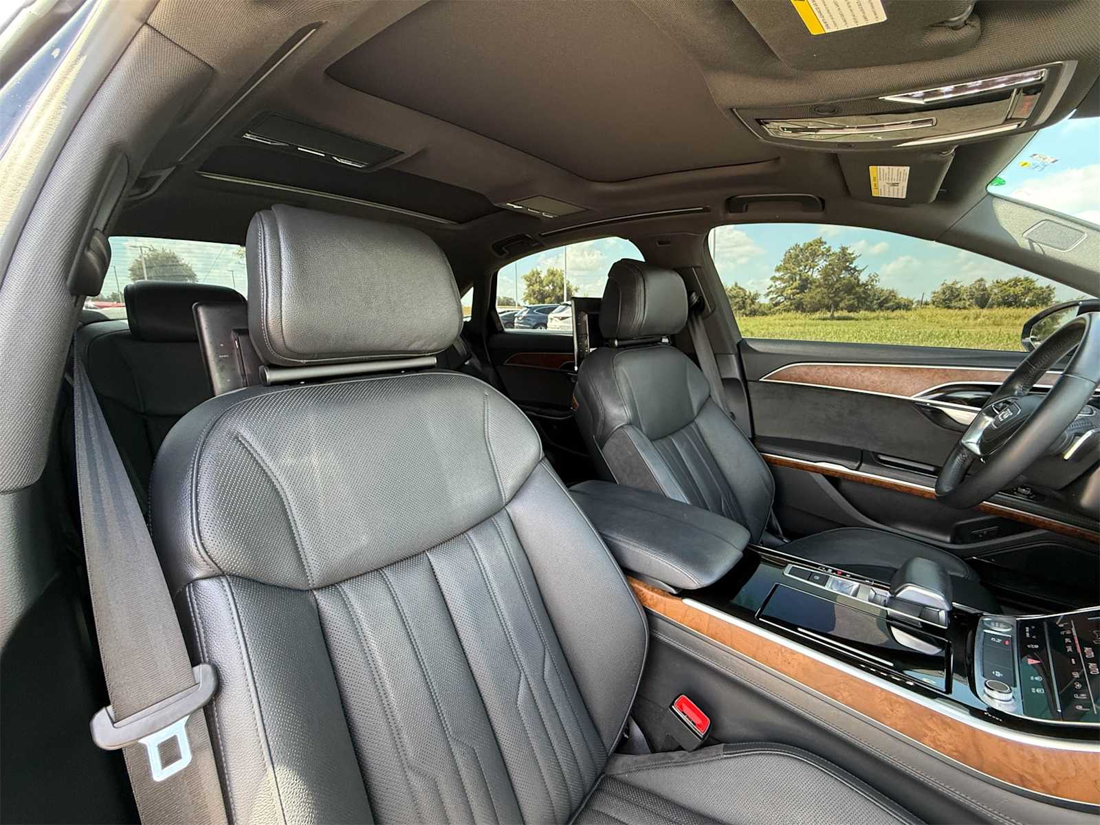 Thumbnail: 2019 Audi A8 - 14