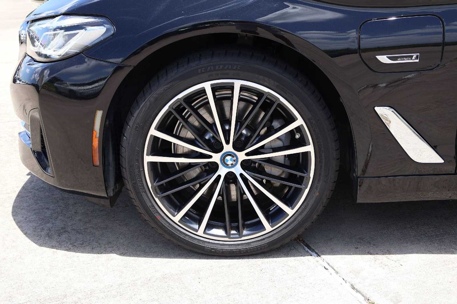 Thumbnail: 2023 BMW 5 Series - 7