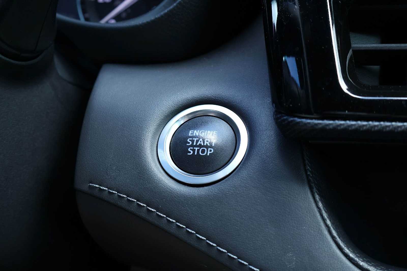 Thumbnail: 2021 Toyota Highlander - 25