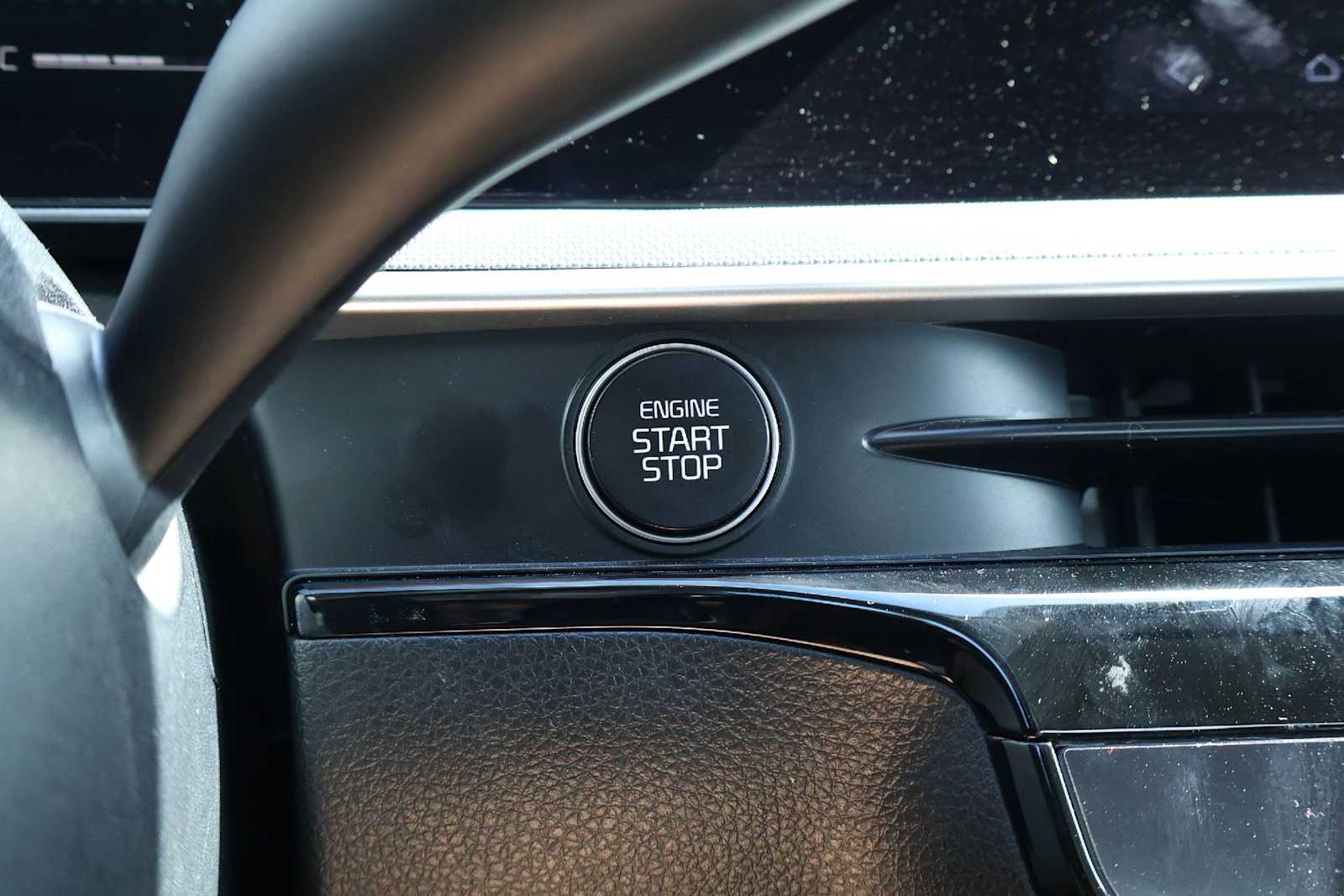 Thumbnail: 2025 Kia K5 - 25