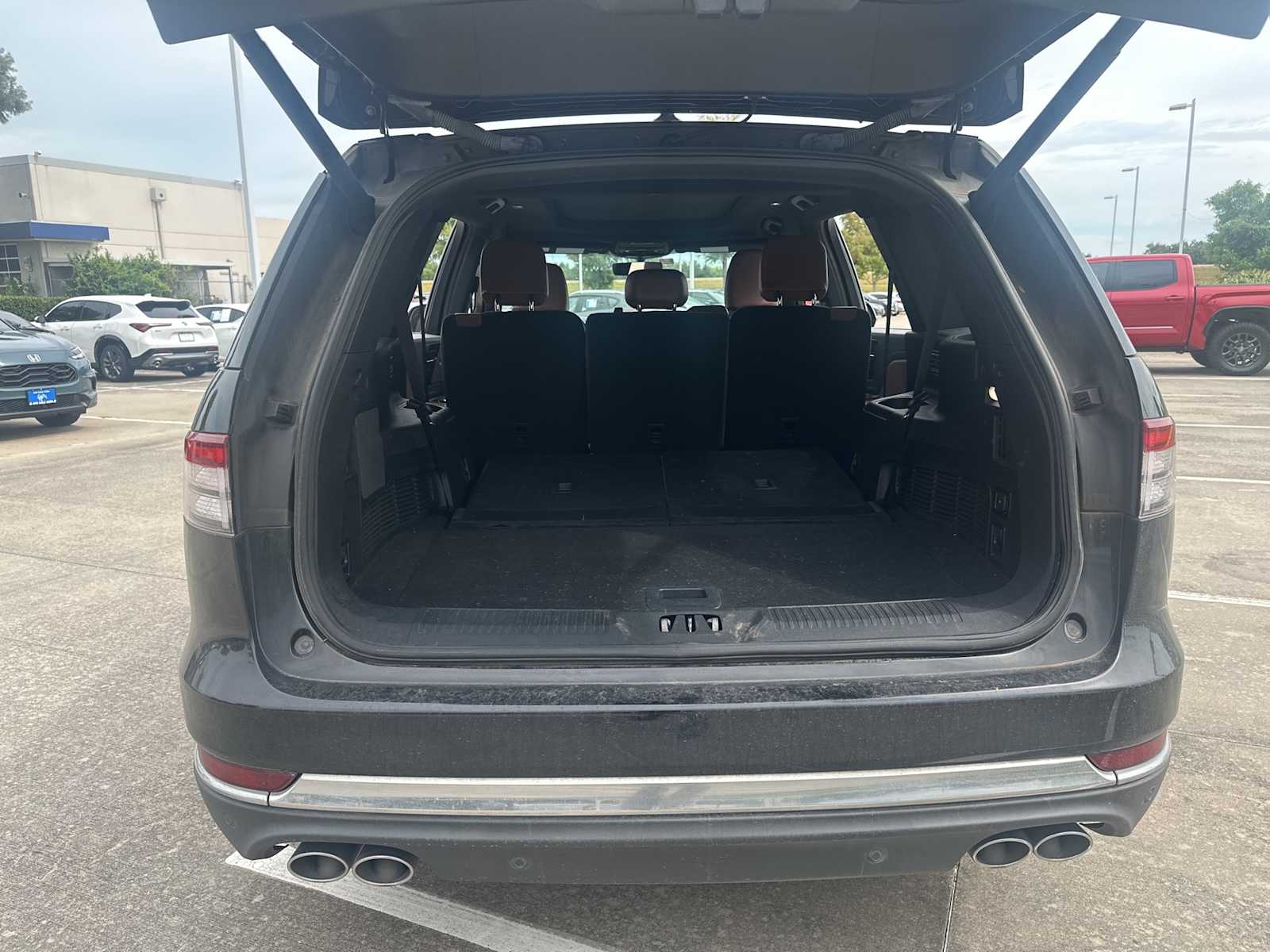 Thumbnail: 2023 Lincoln Aviator - 7