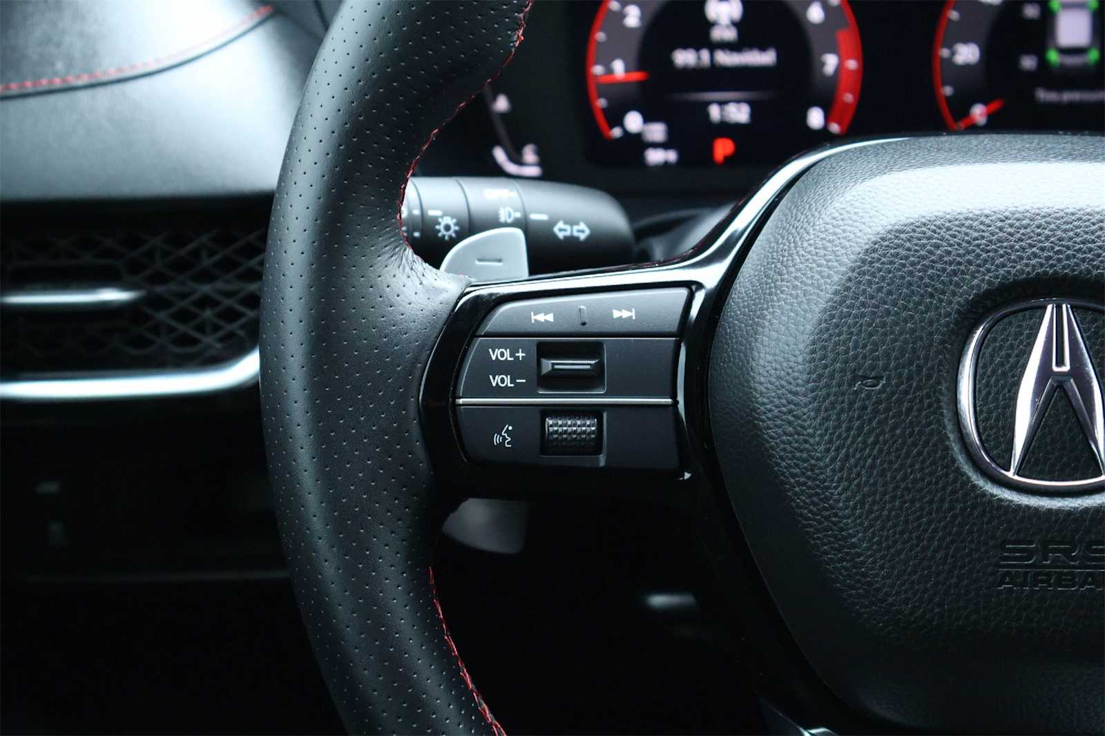 Thumbnail: 2025 Acura ADX - 22