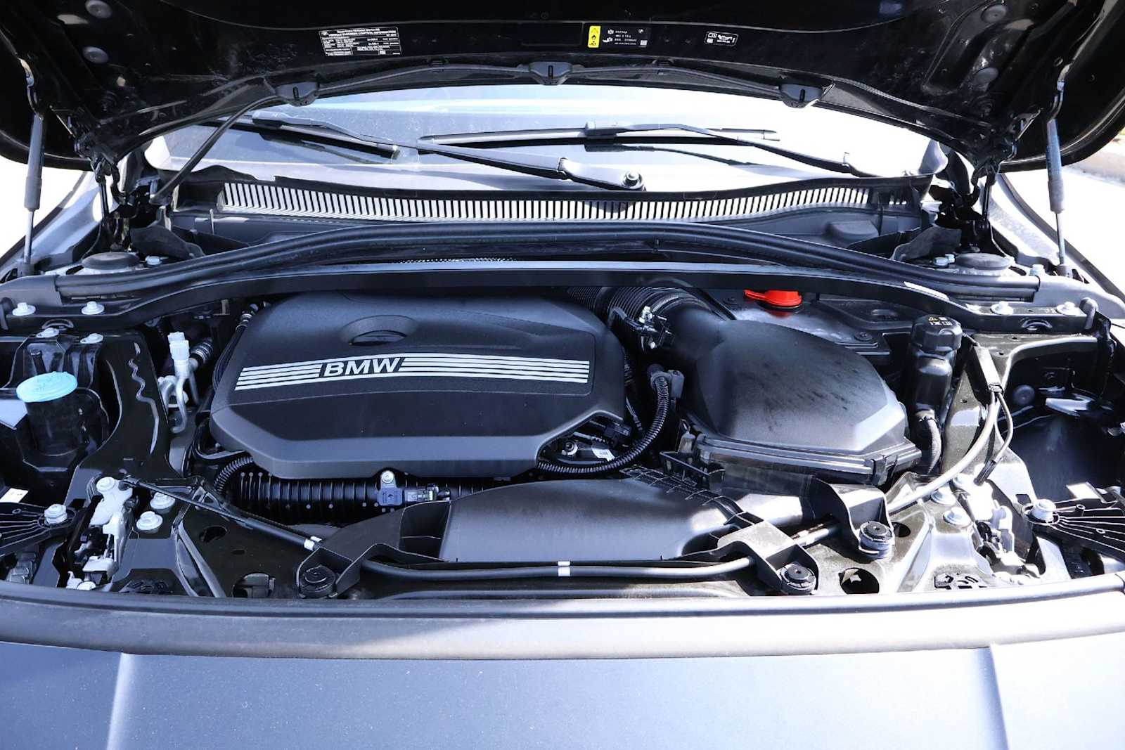 Thumbnail: 2025 BMW 2 Series - 9