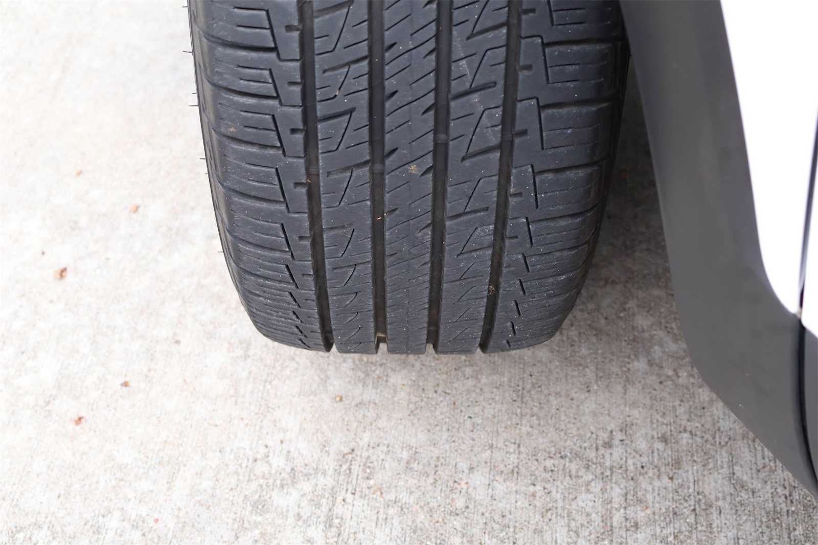 Thumbnail: 2022 Kia Telluride - 30