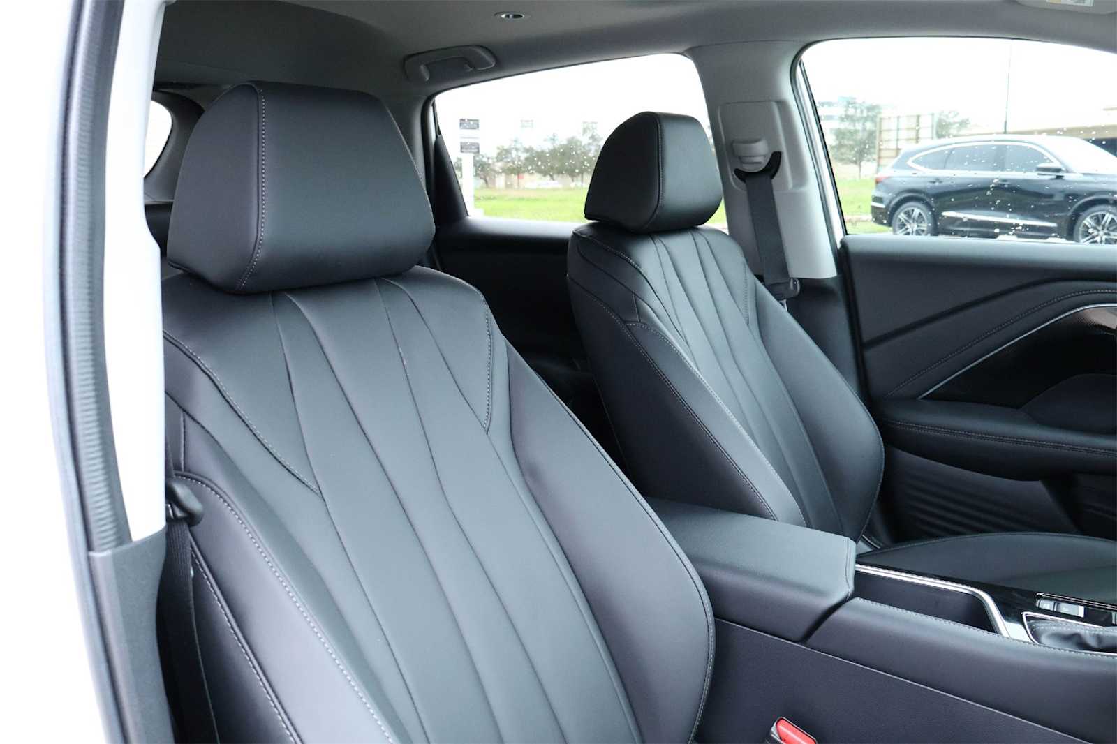 Thumbnail: 2025 Acura ADX - 14