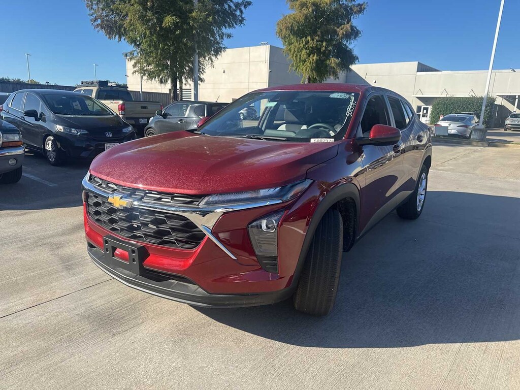 Used 2025 Chevrolet Trax LS SUV