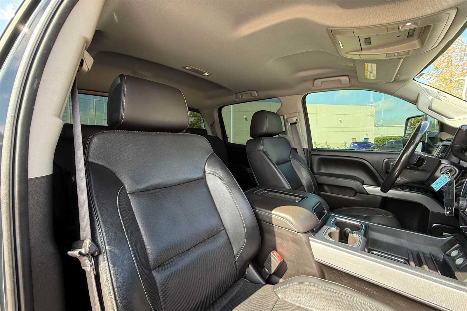 Thumbnail: 2017 Chevrolet Silverado 2500 - 14