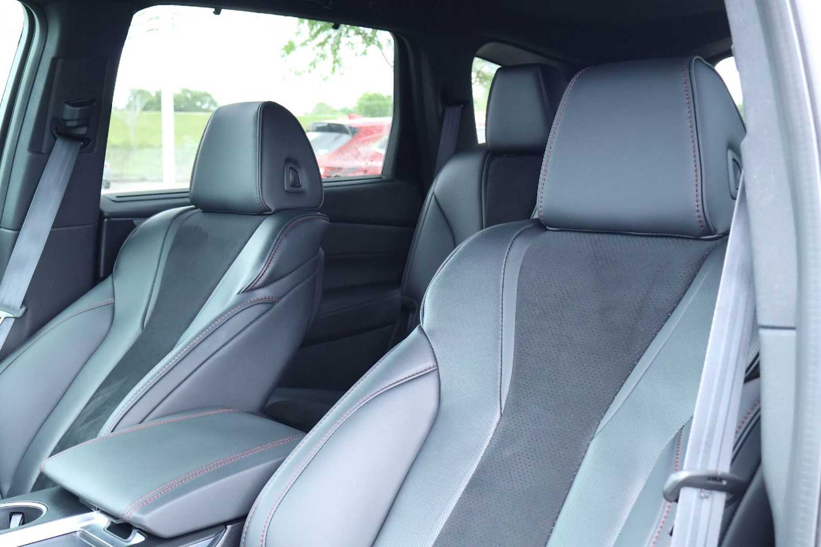 Thumbnail: 2023 Acura MDX - 11