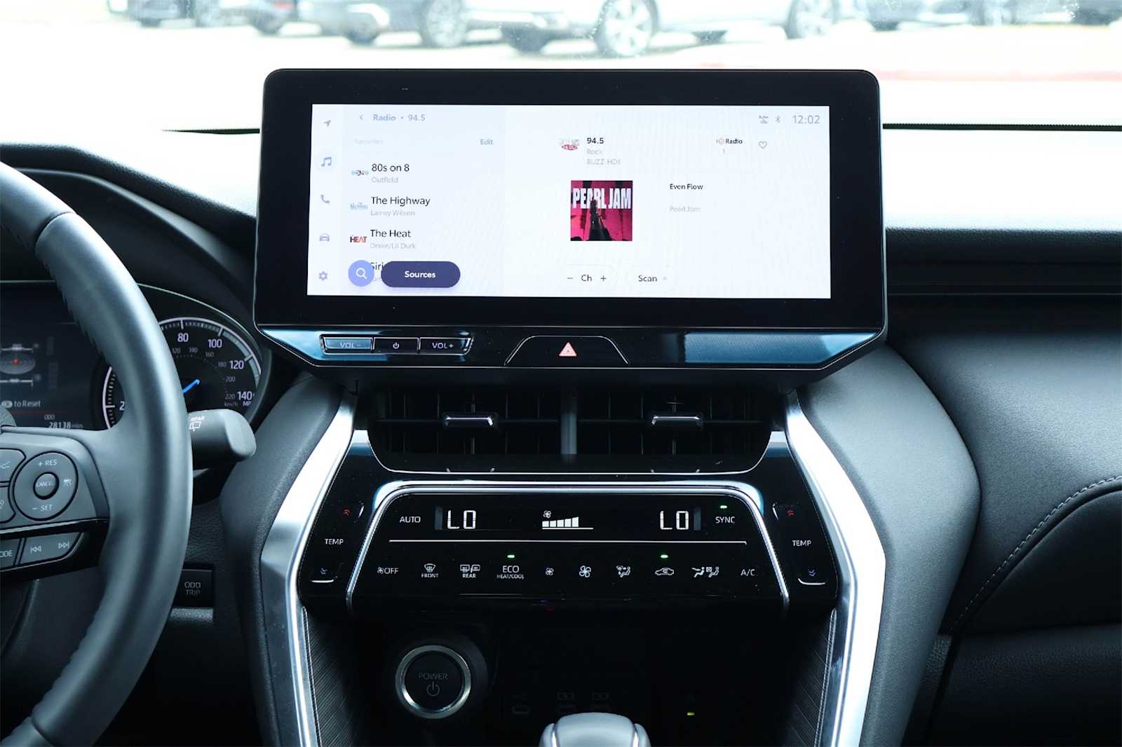 Thumbnail: 2024 Toyota Venza - 16