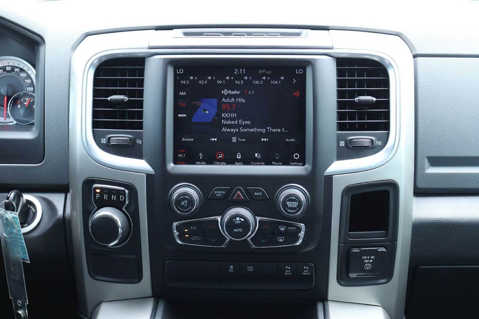 Thumbnail: 2019 RAM 1500 Classic - 16