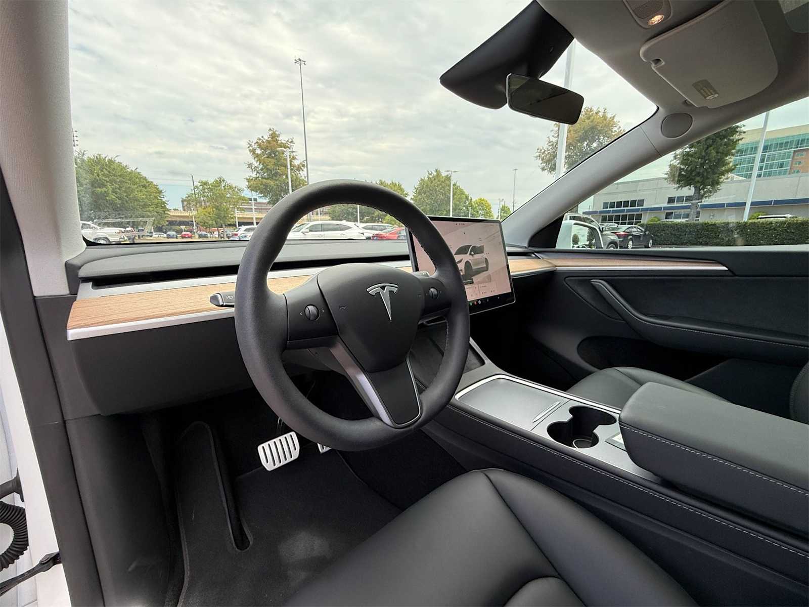 Thumbnail: 2025 Tesla Model Y - 2