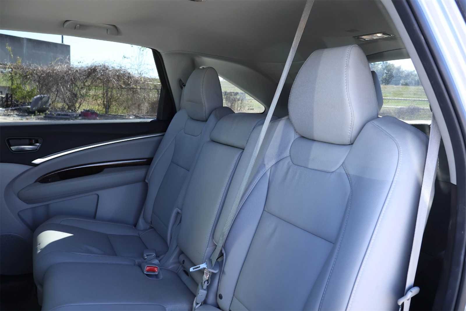 Thumbnail: 2018 Acura MDX - 13