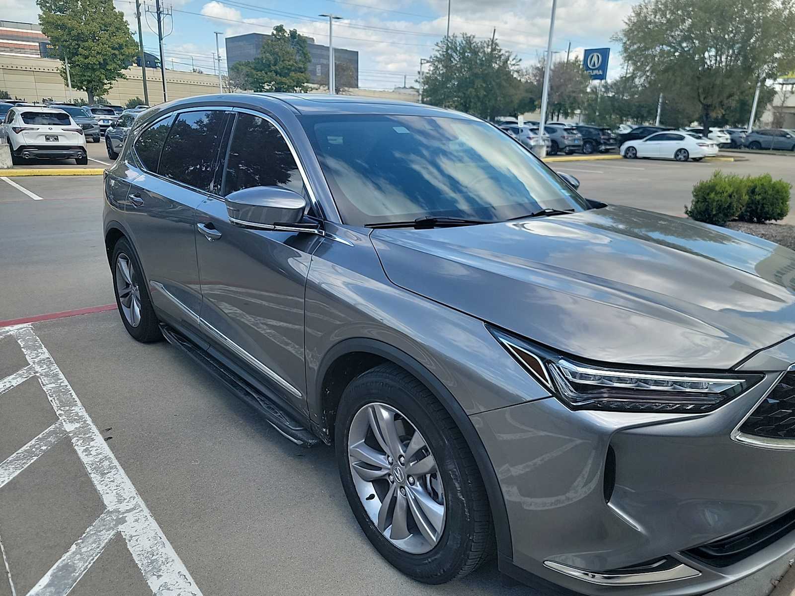 Thumbnail: 2023 Acura MDX - 3