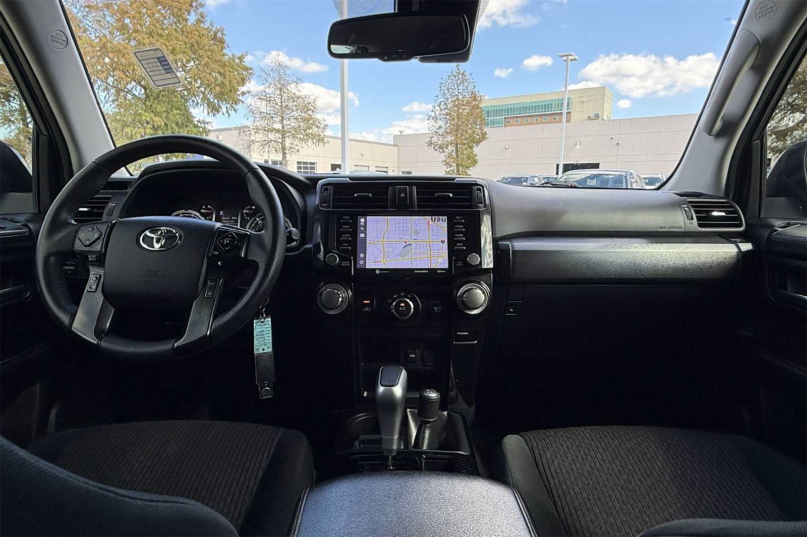 Thumbnail: 2020 Toyota 4Runner - 10