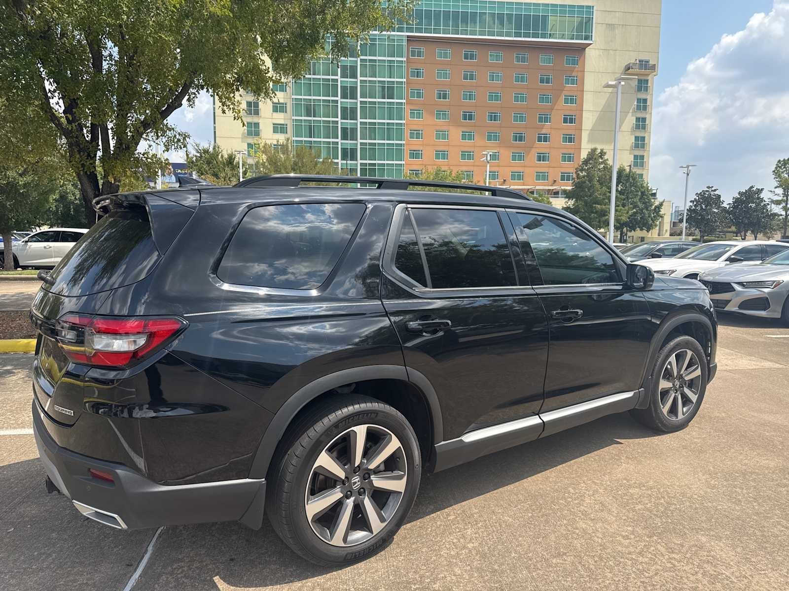 Thumbnail: 2023 Honda Pilot - 5