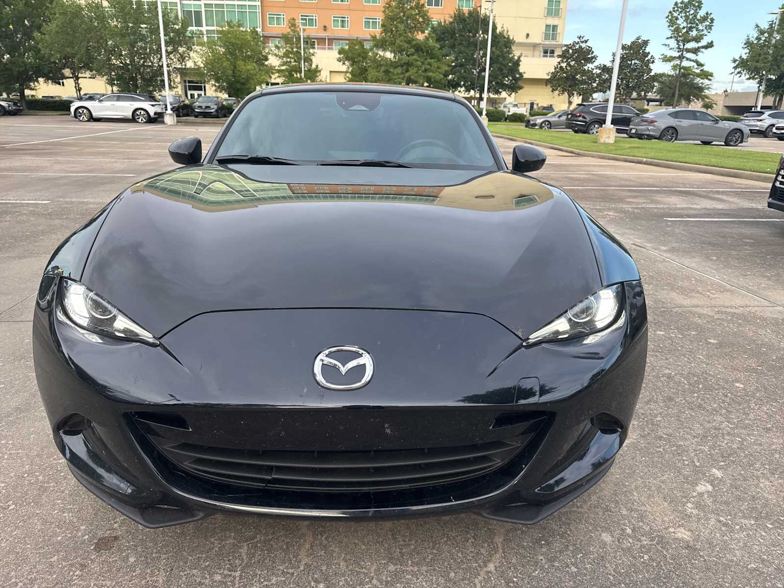 Thumbnail: 2024 Mazda MX-5 Miata - 2